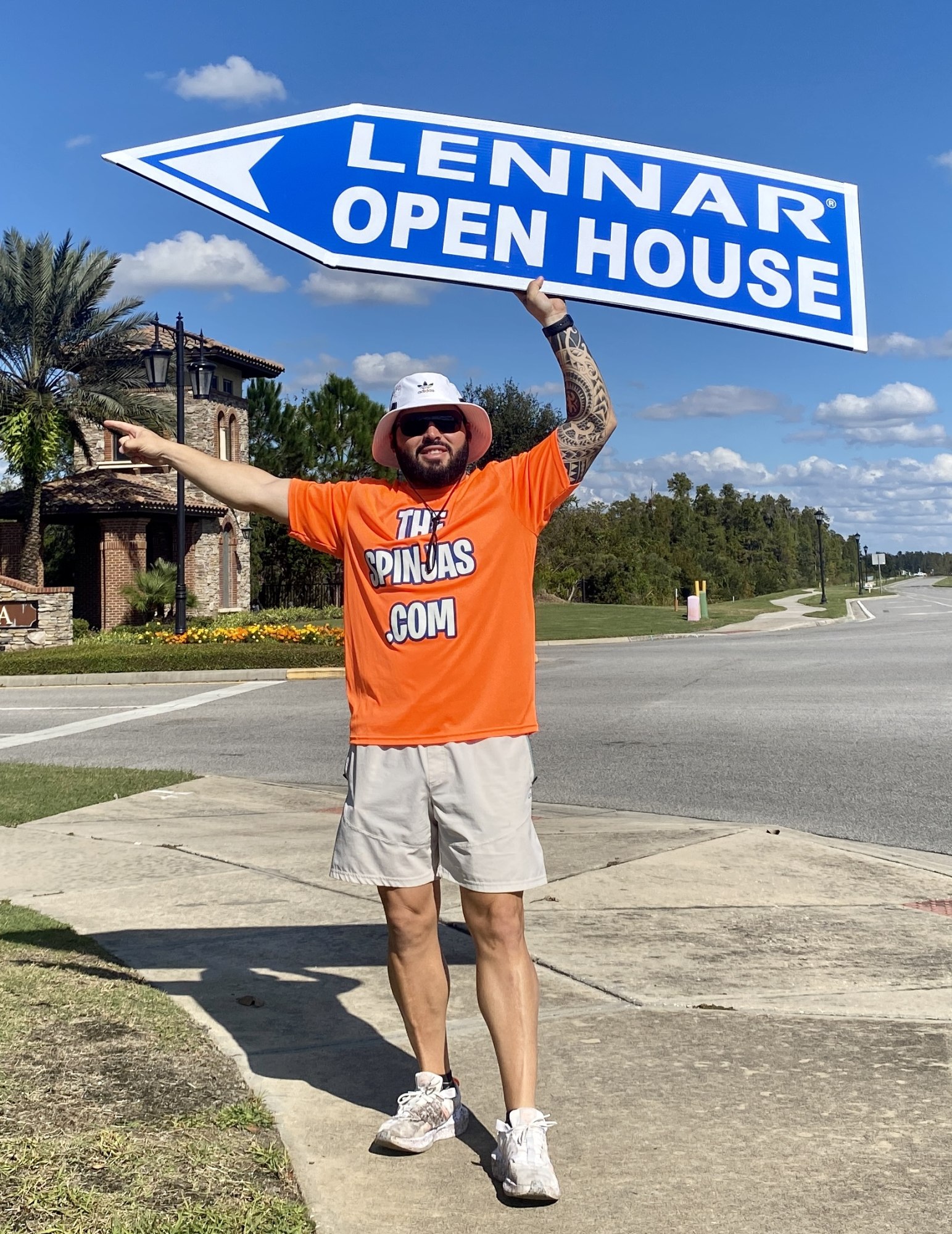 Sign Spinners in Miami, Florida | Fort Lauderdale | Tampa | Naples | Fort Myers | Orlando | Lake wood Ranch | Sarasota