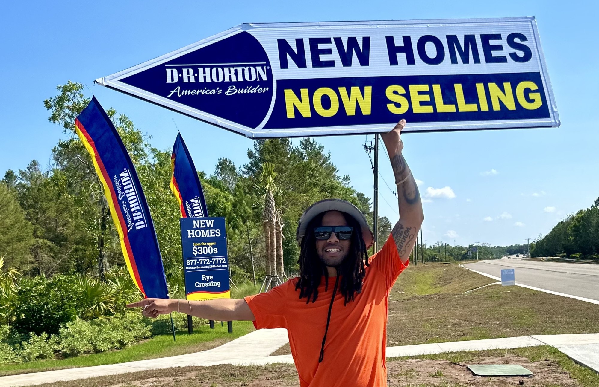 Sign Spinners in Miami, Florida | Fort Lauderdale | Tampa | Naples | Fort Myers | Orlando | Lake wood Ranch | Sarasota
