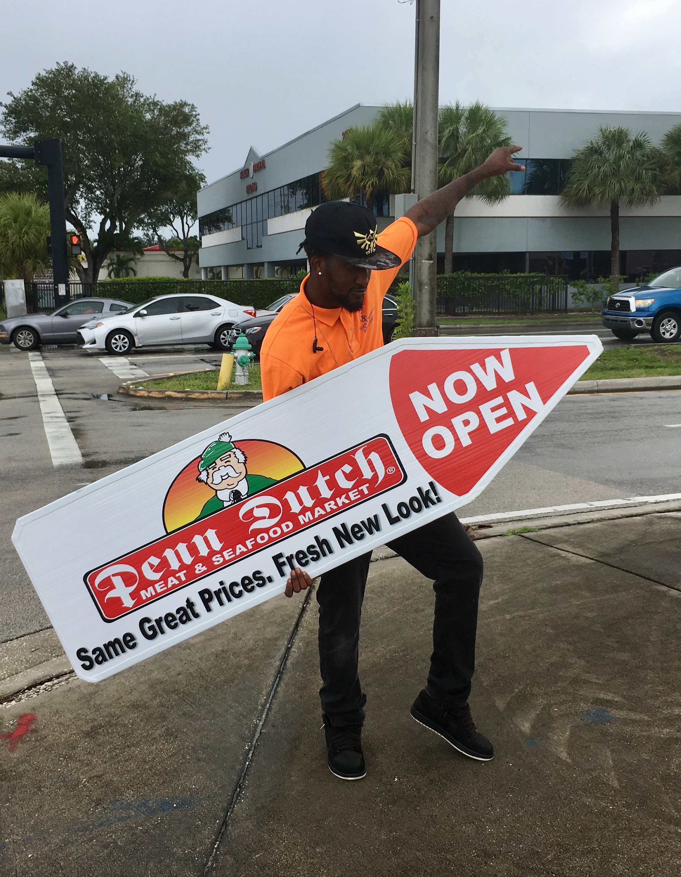 Sign Spinners in Fort Myers, Naples and Cape Coral