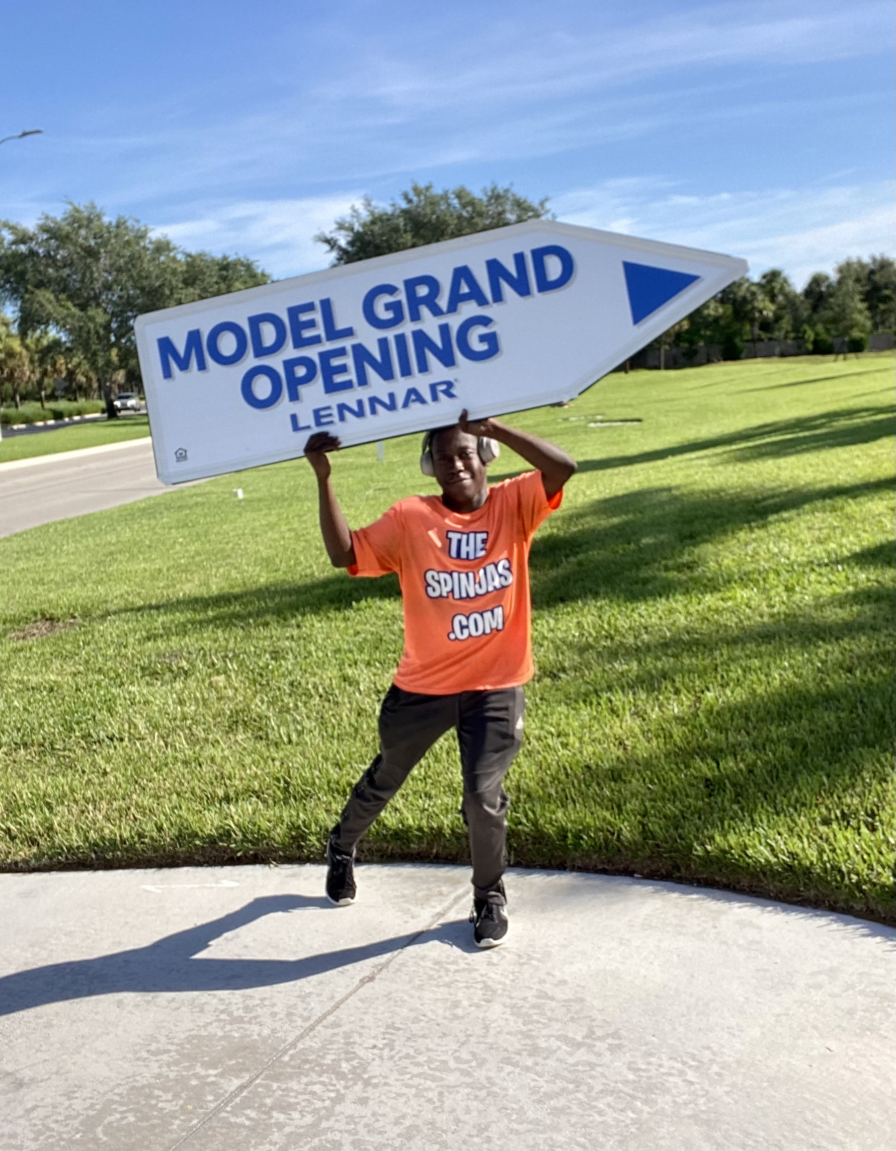 Sign Spinners for Lennar Florida