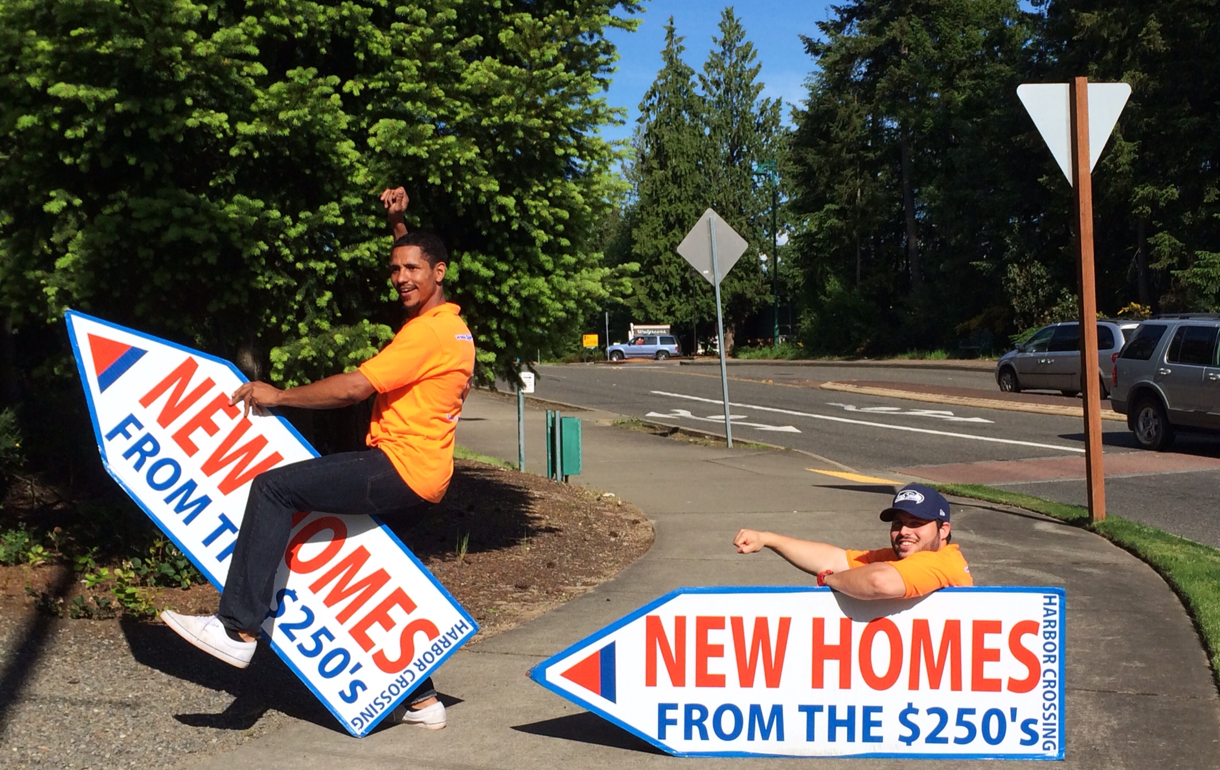 Best Sign Spinner and Sign Spinners in Seattle | Tacoma | Portland | Los Angeles | Bellevue | Culver City  .JPG