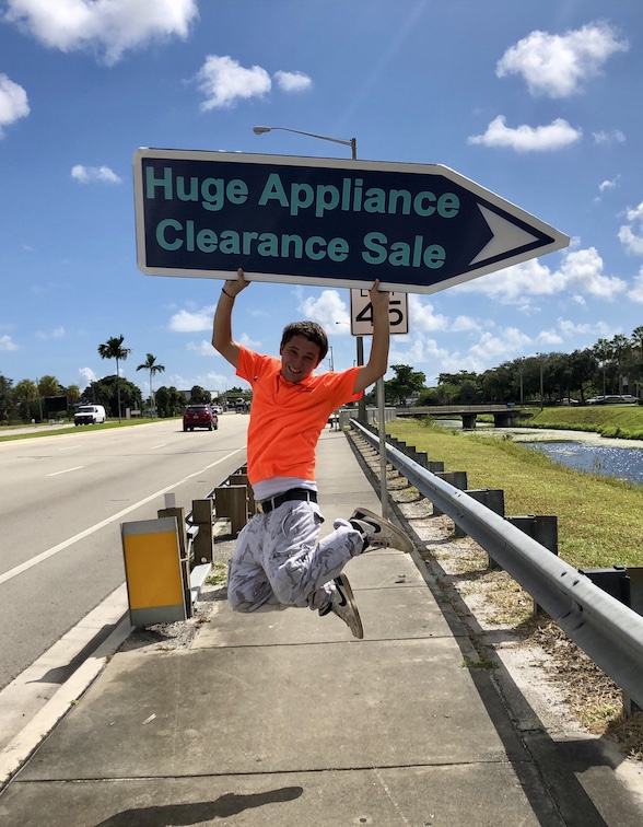 Sign Spinners in Fort Lauderdale