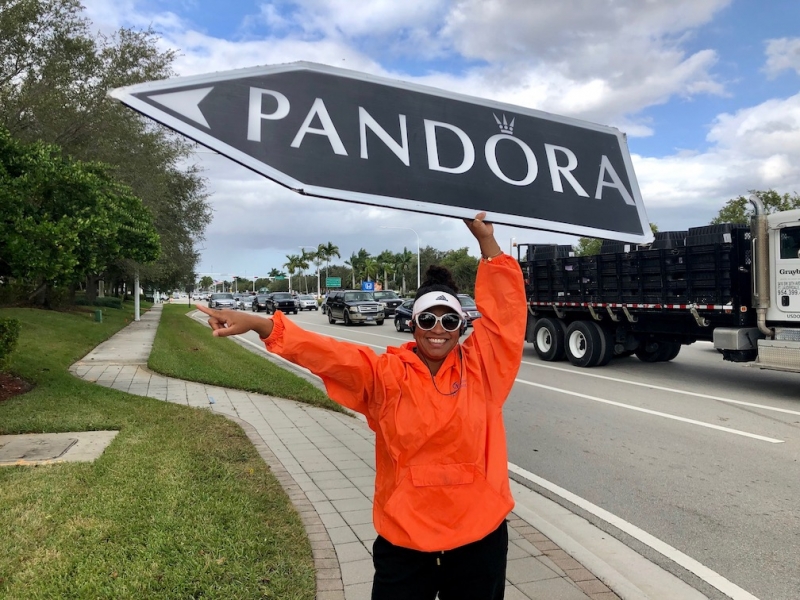 Sign Spinners for Pandora in Weston Florida