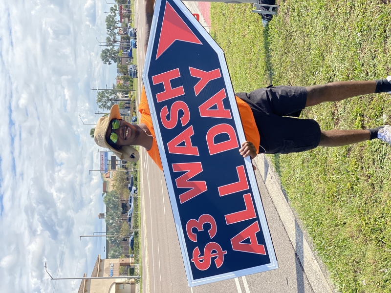 Sign Spinners for Car Wash in Tampa