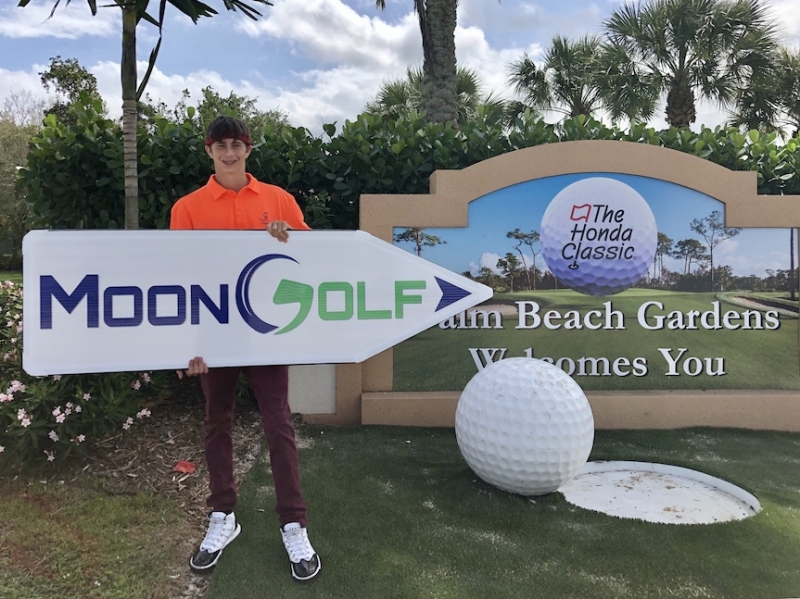 Sign Spinners for Moon Golf West Palm Beach