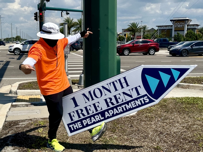 Sign Spinners for The Pearl Apartments in Naples FL